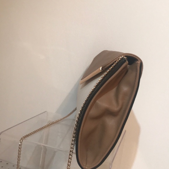 Small fashionable purse - Picture 3 of 3